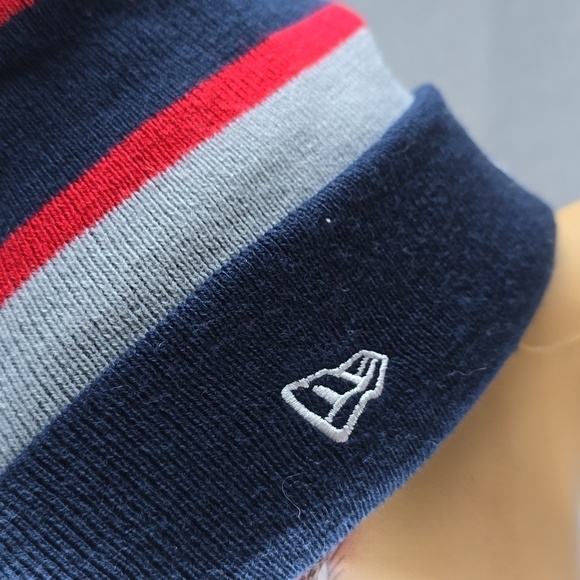 Patriots Football Pom Pom Winter Hat Red White Blue Stripe..men's hat - Picture 2 of 7